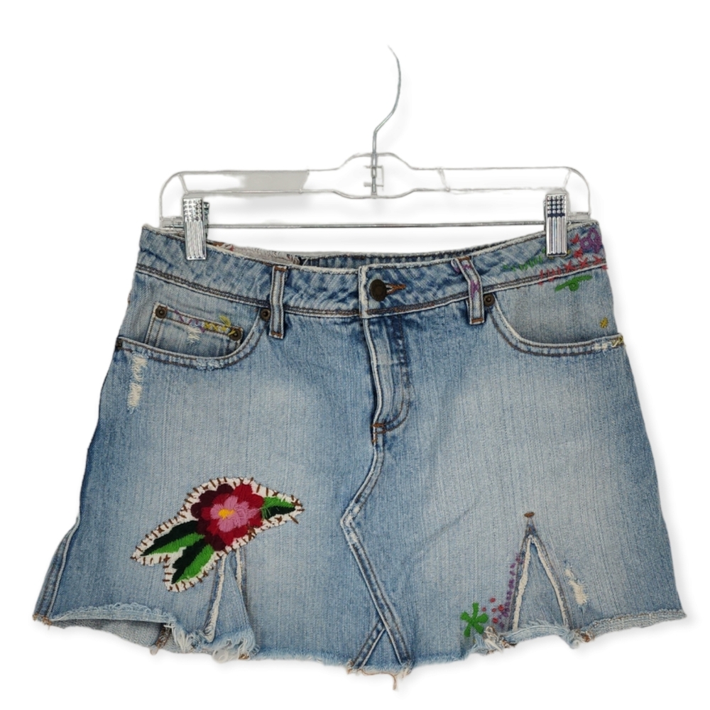Free People Y2K Floral Patch Mini Skirt RARE. Size 28